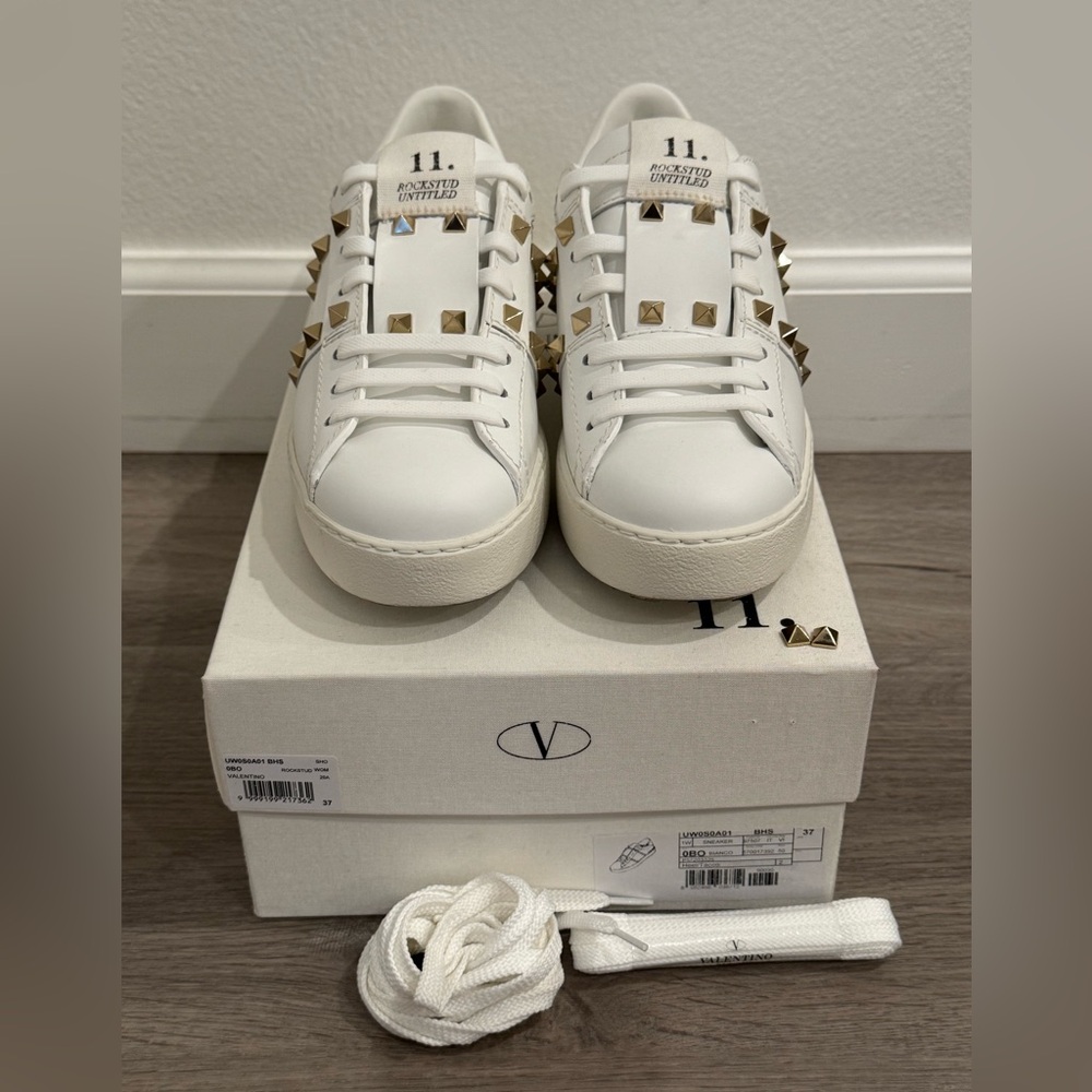 Valentino Garavani Untitled Open Sneaker in sz 37
